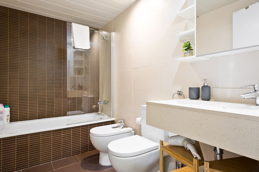Les Corts Apartments By Olala Homes