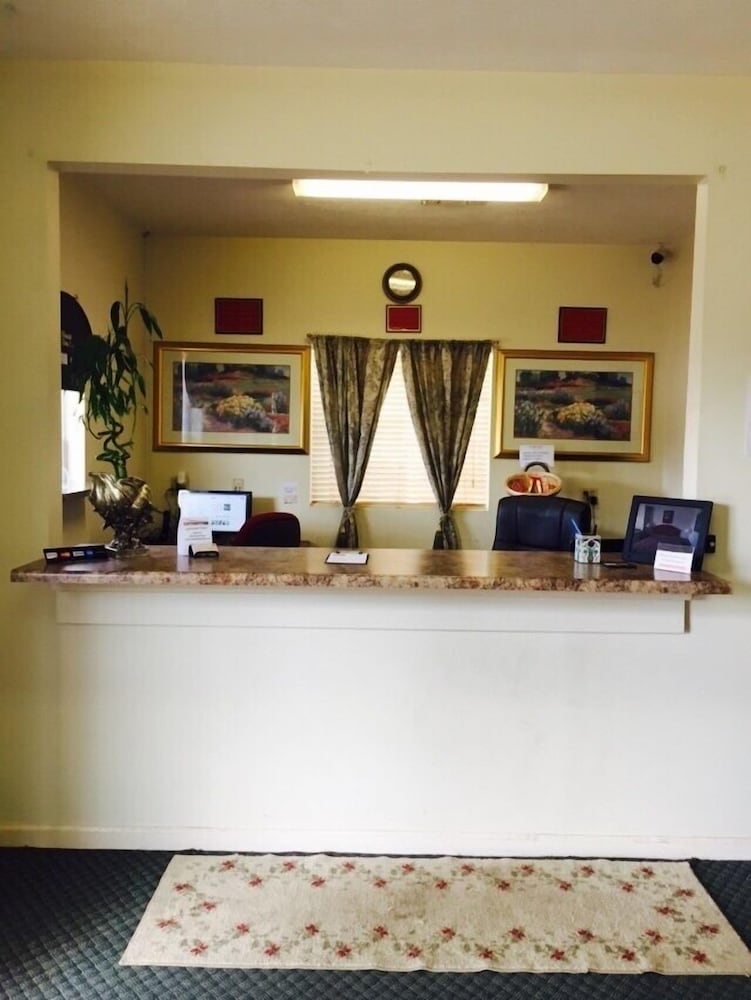 Royal Inn Taylorsville - Property Image 26