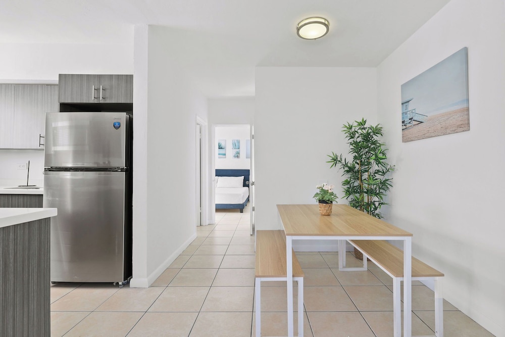 Harding Avenue Apartments by Andes STR