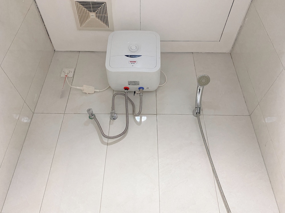 Fully Furnished and Comfortable 2BR Nifarro Park Apartment