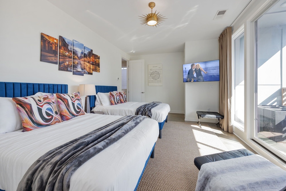 Nashville Notes - Sleeps 8 - Mins to Broadway!