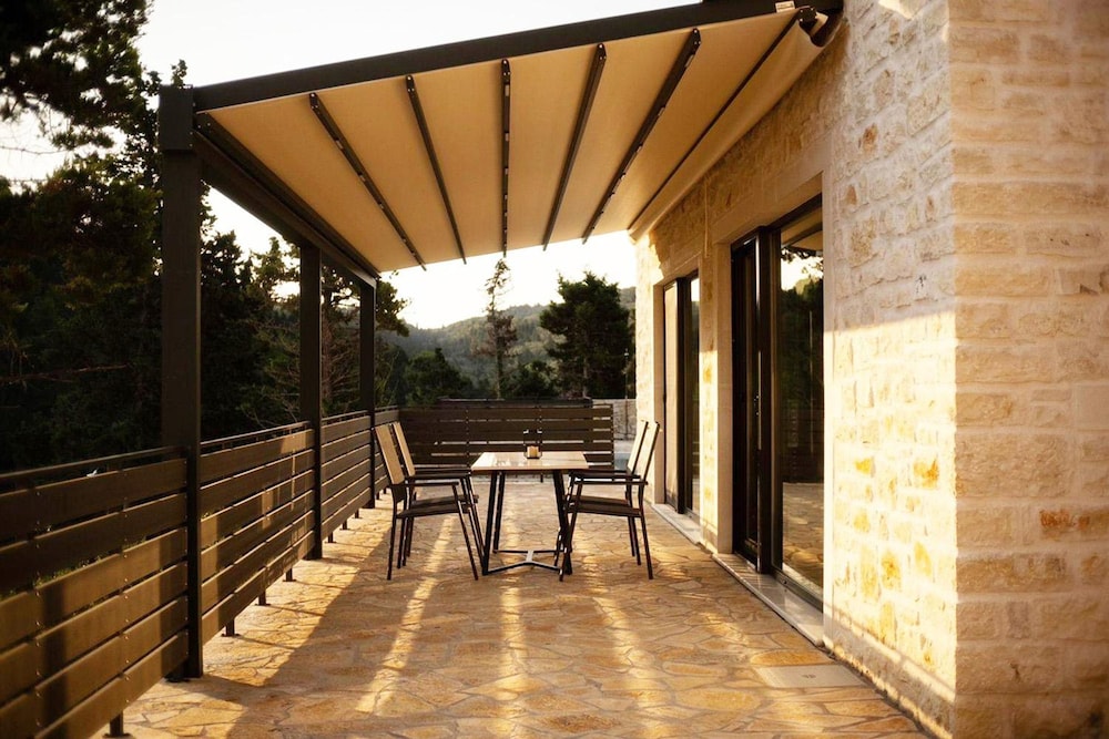 Villa Hill View Ena in Paxi
