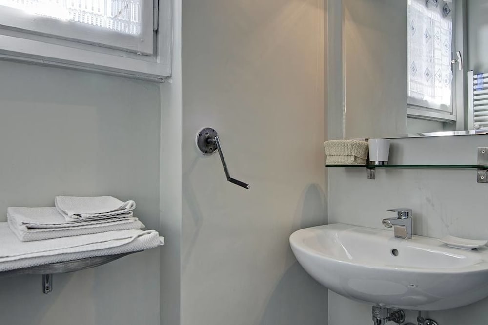 Mita Milano Rooms with Terrace