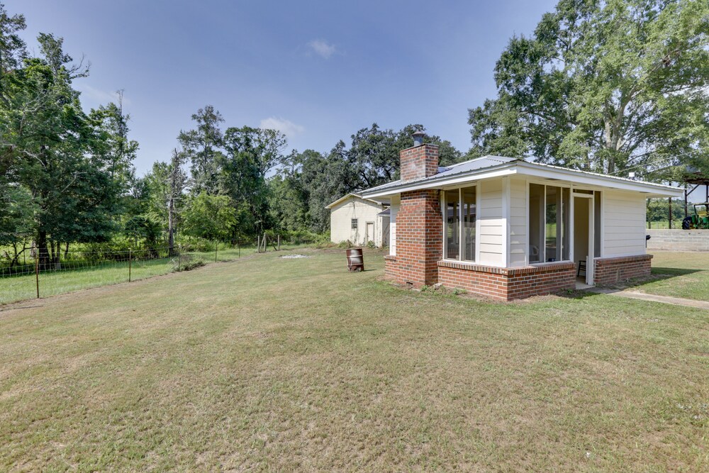 Pet-friendly Slocomb Vacation Rental w/ Sunroom! - Property Image 13