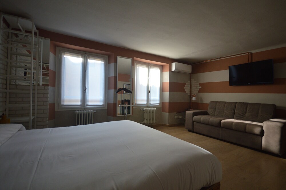 Room Verona Ai Conti