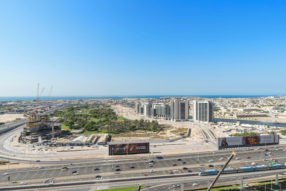 Silkhaus Aykon City Towers
