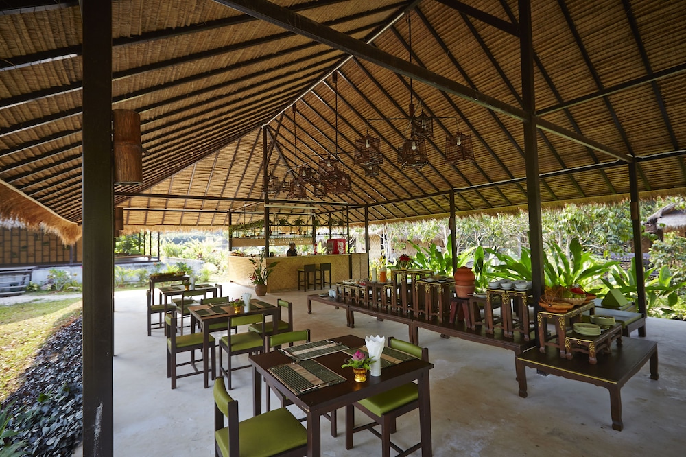 Wareerak Hot Spring & Wellness