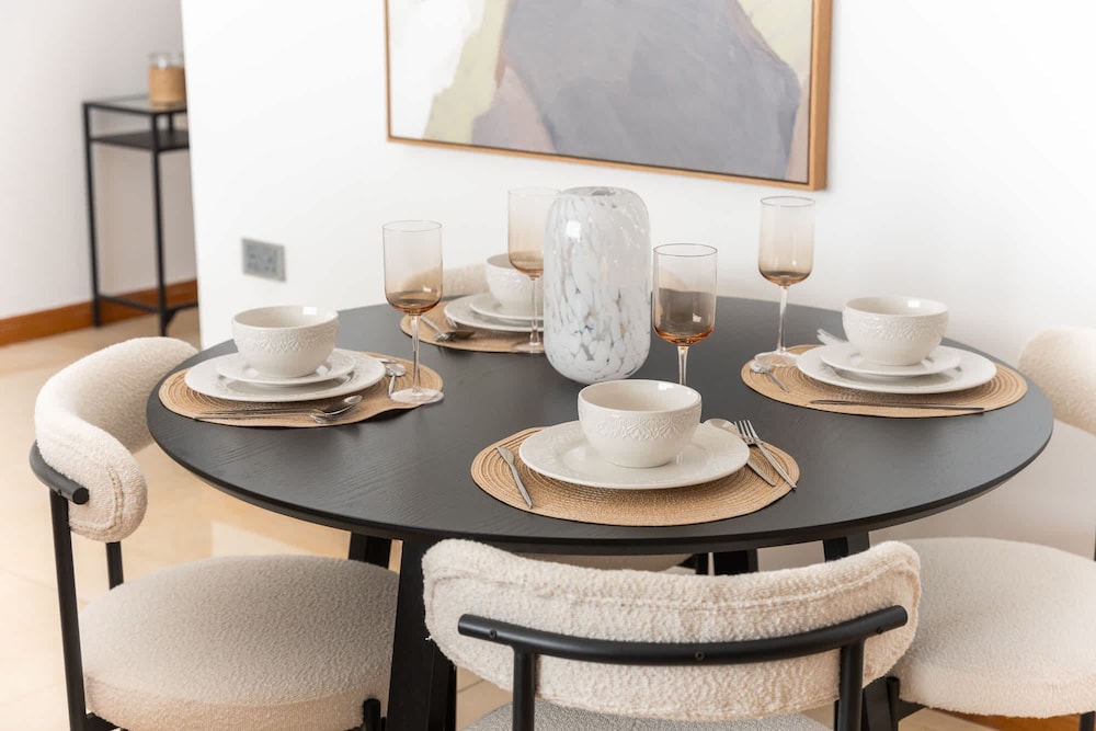 Spacious 1BR Haven for 2 in Al Barsha
