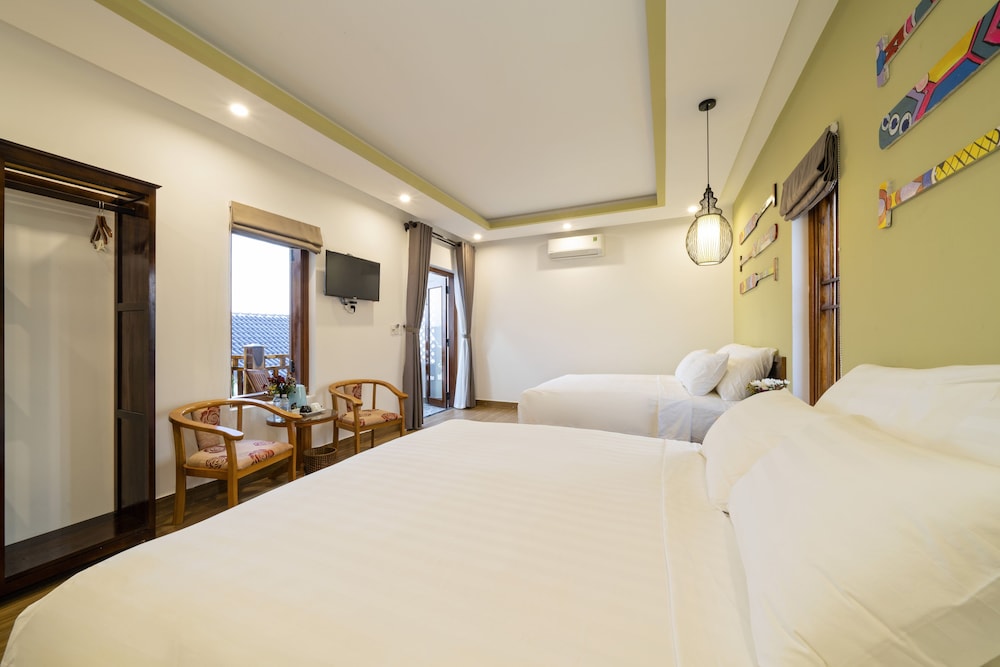 Blue Whale Homestay