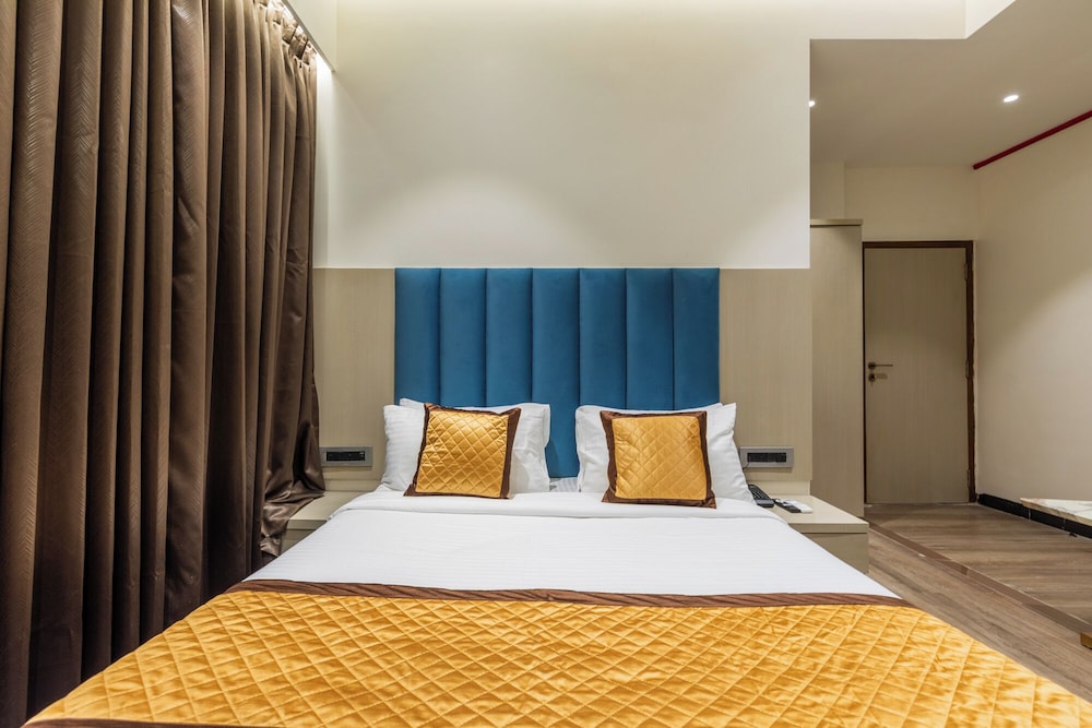 Hotel Mint