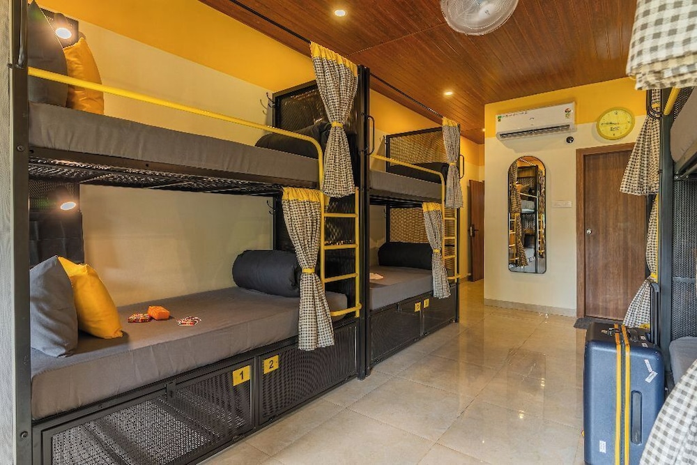 The Hosteller Lonavala City Centre