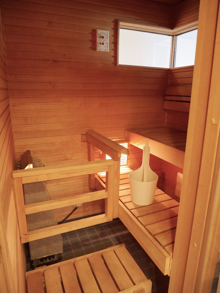 2ndhomes Lux Kamppi Center Apt w Sauna