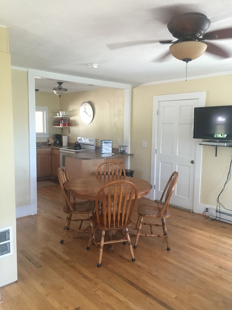 River Rock Cottages