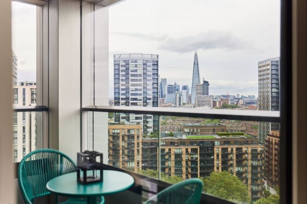 The Elephant and Castle Hideout - Cozy 1bdr Flat With Balcony