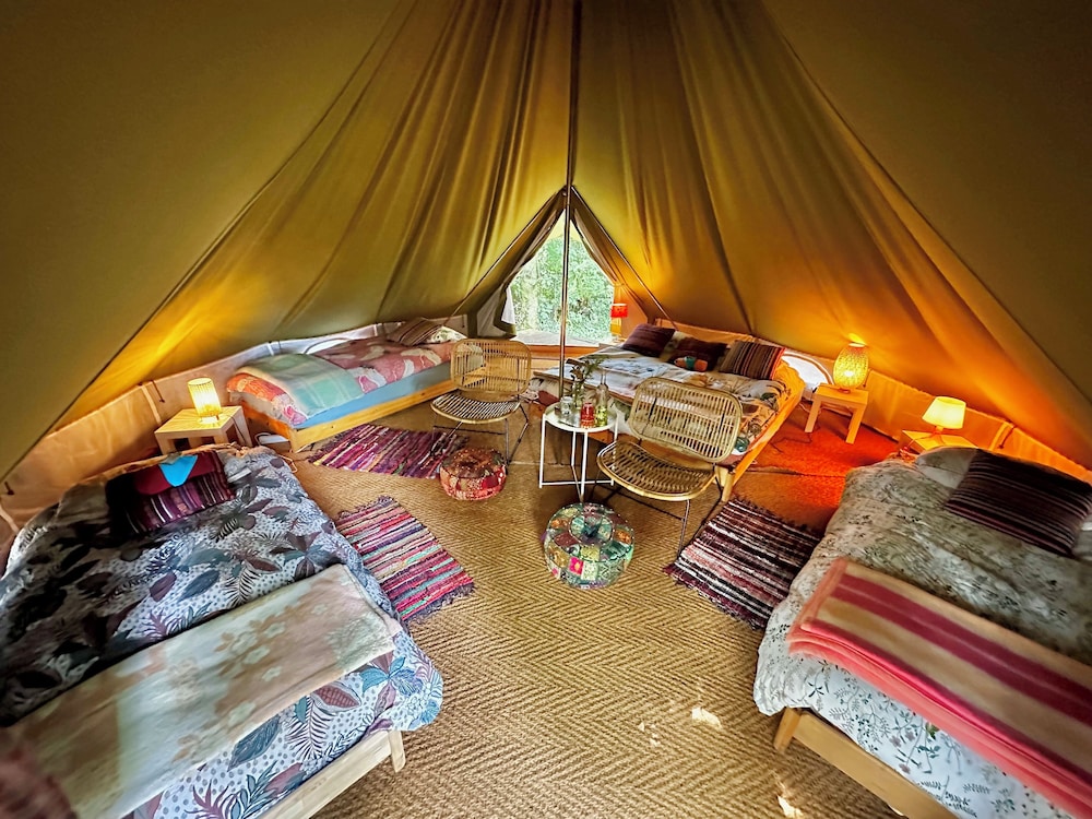 Camping De Helleborus