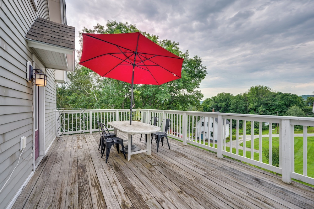 Family-friendly Retreat in Barre: 2 Spacious Decks view 3