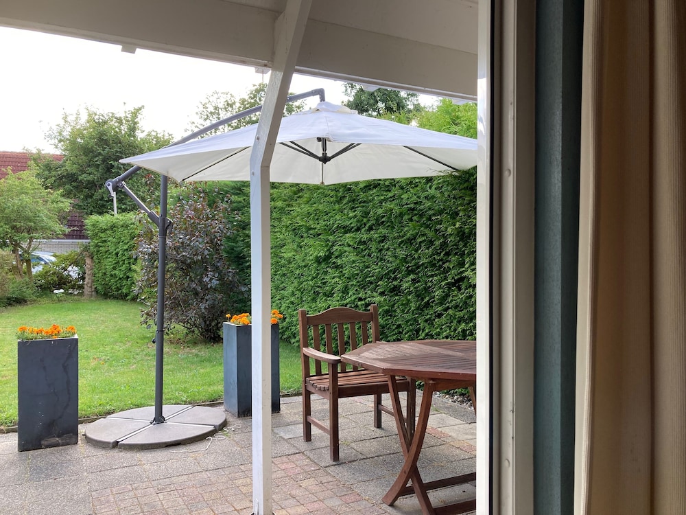 5 Pers - Modern Holiday Home With Garden, Close the Lauwersmeer