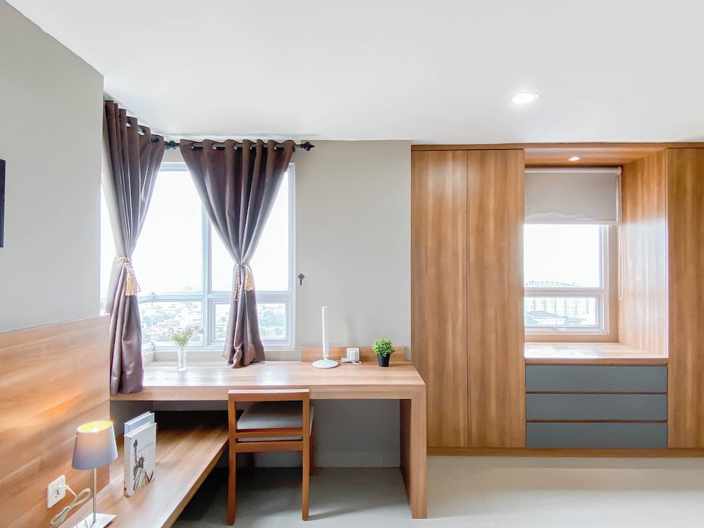 Minimalist 1Br Apartment At Mustika Golf Residence