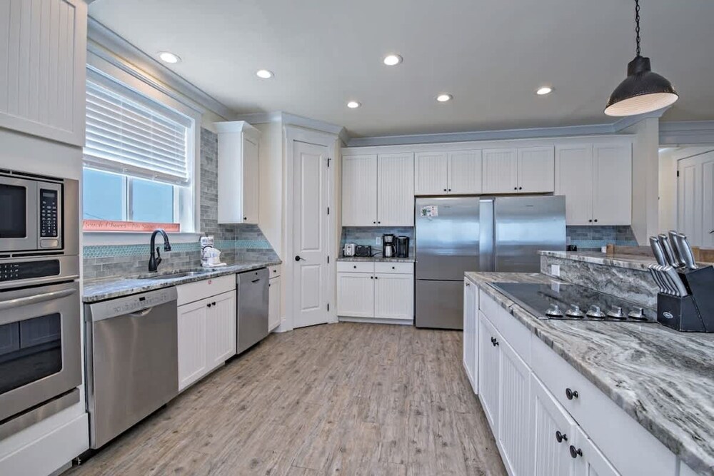 Beachfront 18bed Pool Easybreezy