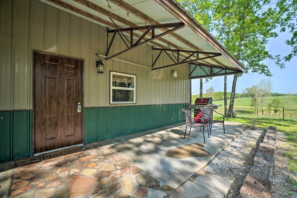 Relaxing Rural Harrison Home - 11 Mi to Town view 5