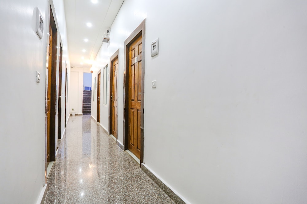 Fabhotel Sangita Dham