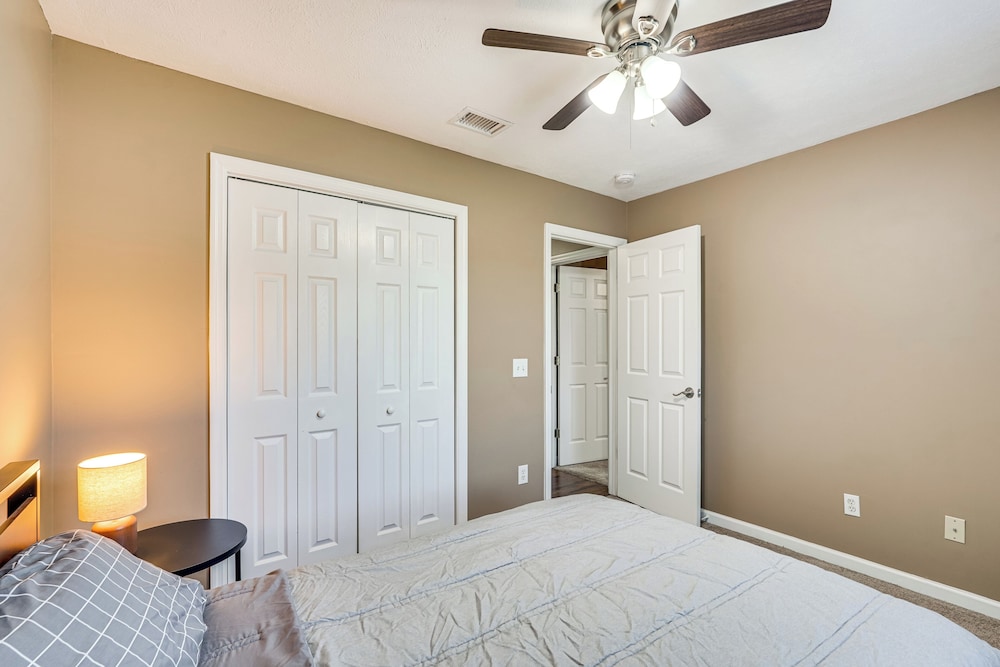 7 Mi to Dtwn Panama City: Family Home w/ Patio