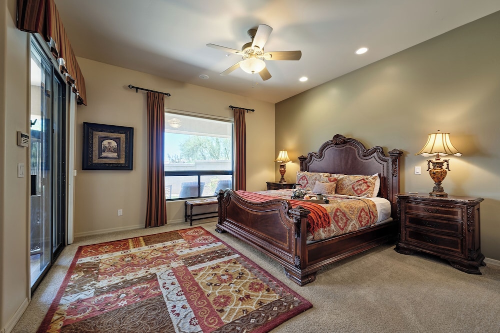 Valley View Villa - Private Pool - Hidden Bedroom