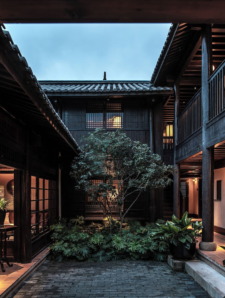 Lijiang Old Town  Lanshe hotel
