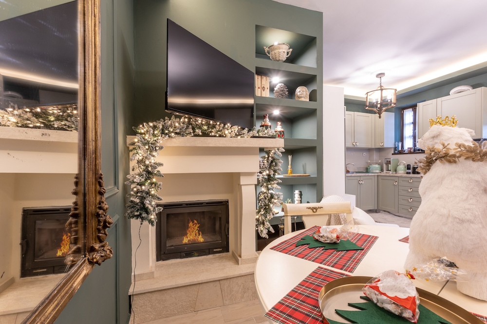 Rock Dandy La Maison De L’Ours | Top Fireplace Retreat