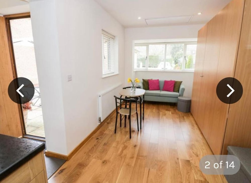 The Lodge at Bredon's Norton view 5