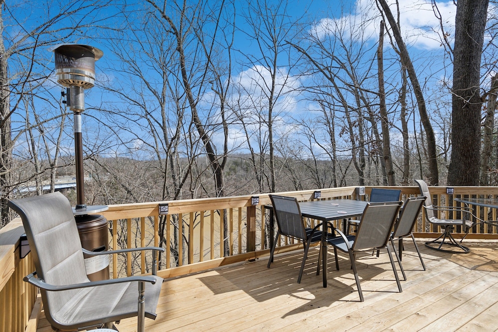 Lakelife At Somerset 4 Bedroom Home