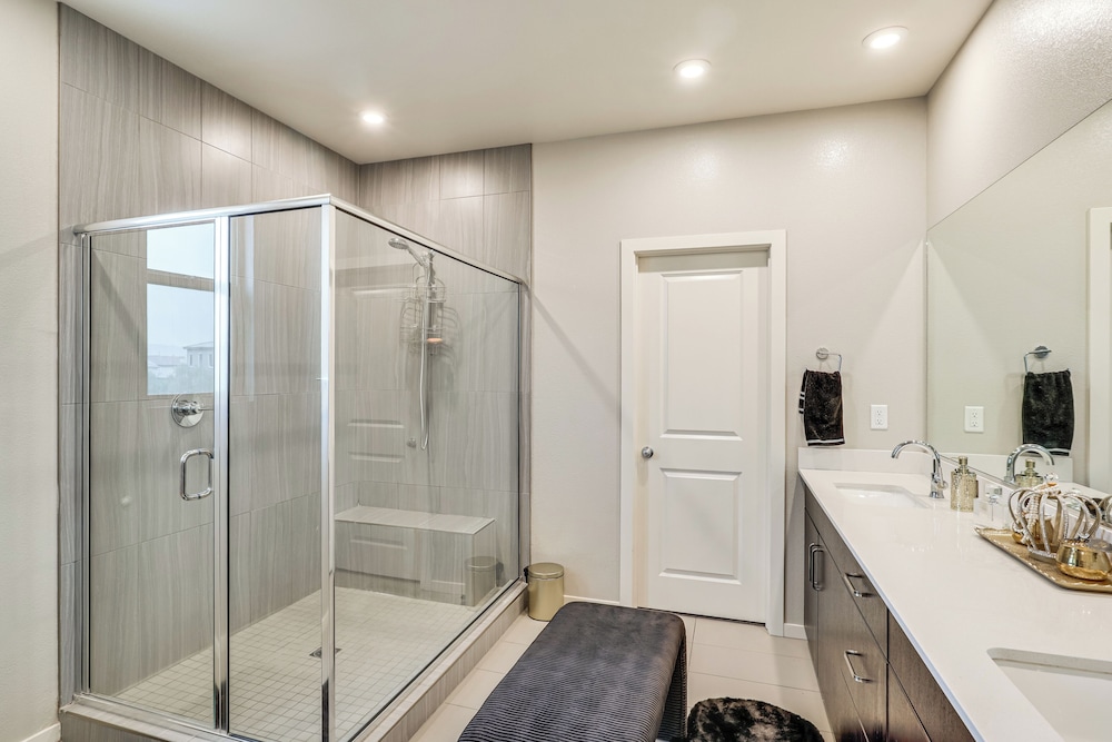 11 Mi to the Strip: Quiet Home in North Las Vegas