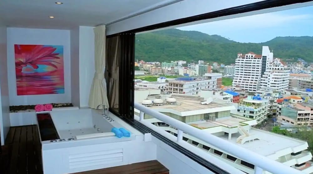 Patong Tower 1 Bedroom Apartment Great View