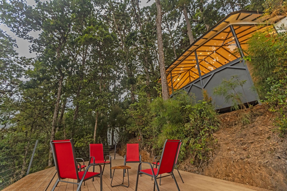 Dantica Cloud Forest Lodge