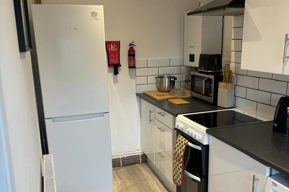 South Manchester 2-bed Apt With Ensuite, Sleeps 4