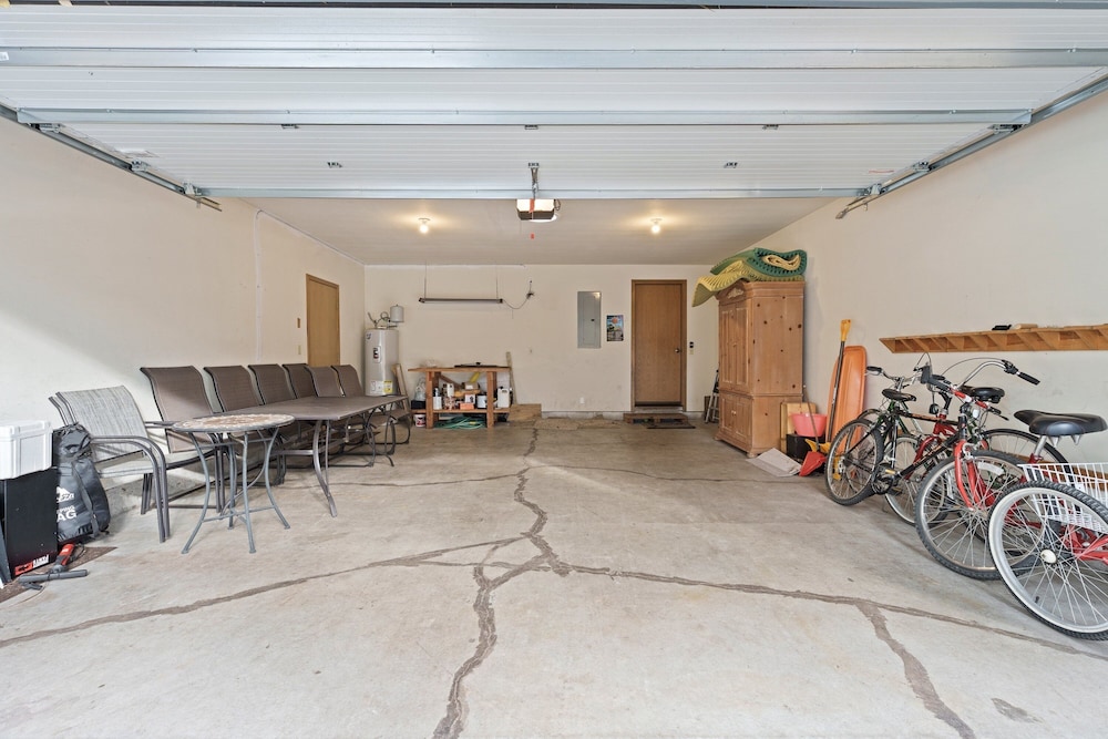 Blue Goose 16 4 Bedroom Home