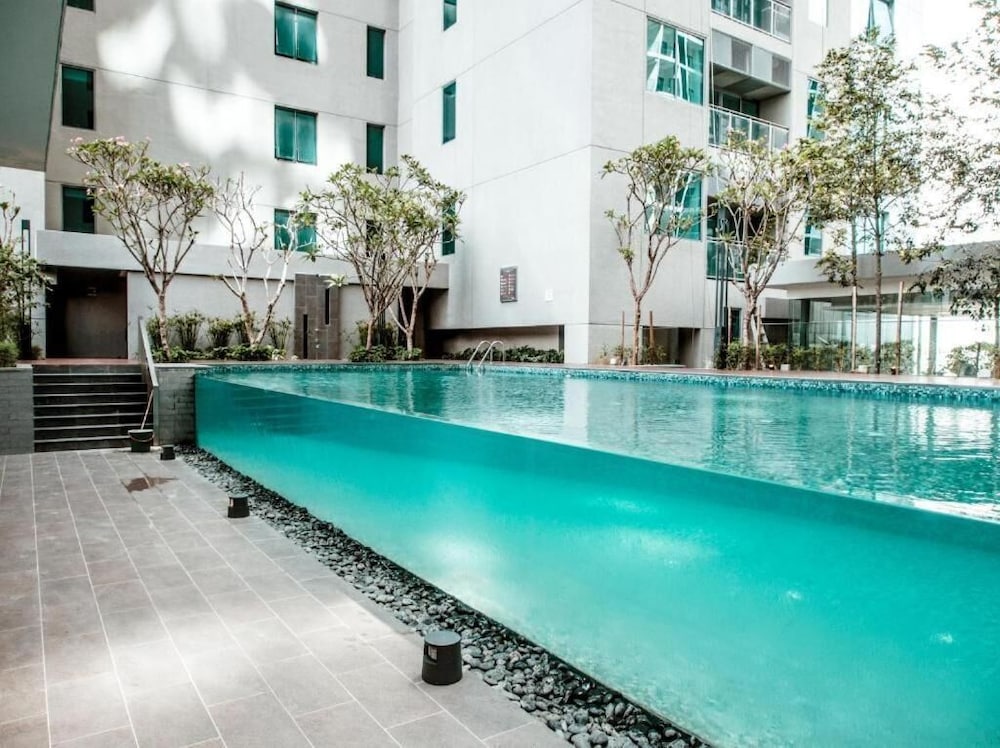 Summer suites klcc By Regal Homes