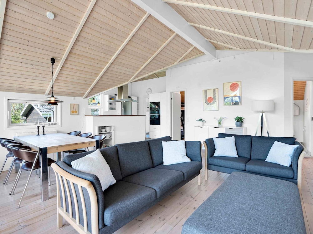 5 Star Holiday Home in Tikob