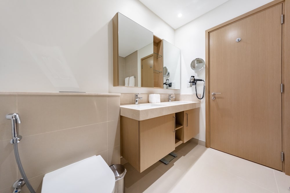EDEN'S Homes & Villas - 52/42 Emaar