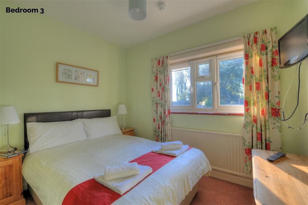 The Orchard Country House