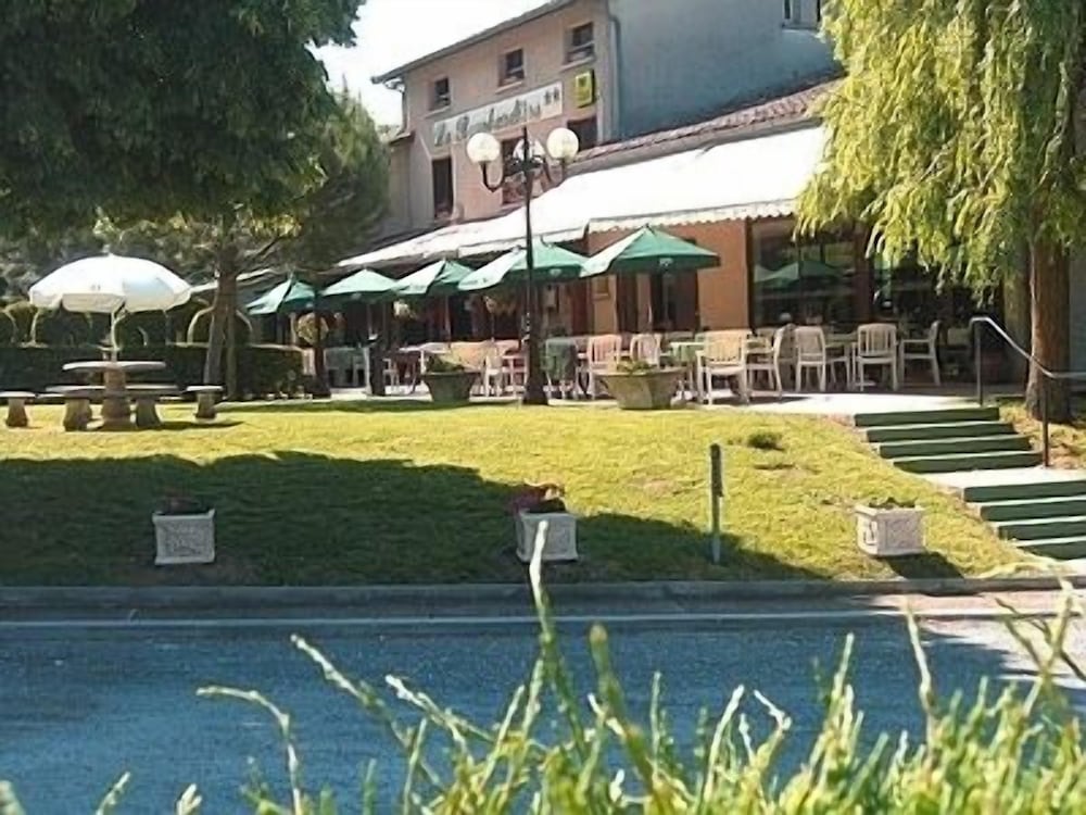 Hotel La Bombardiere - Property Image 25
