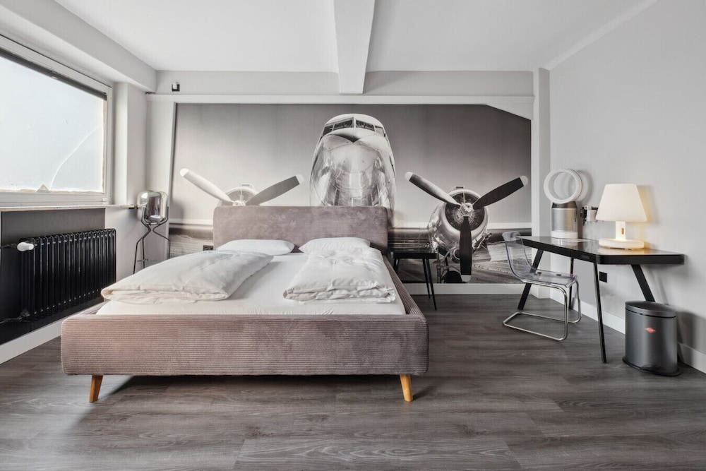 The Room 44