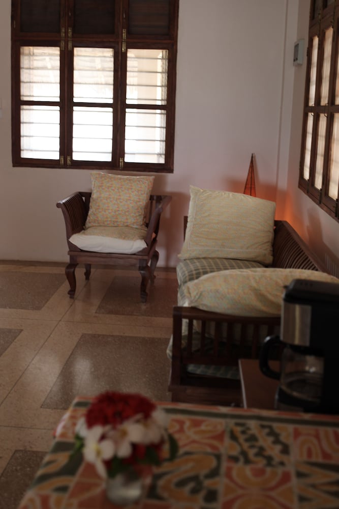 Alibi's Well Villa
