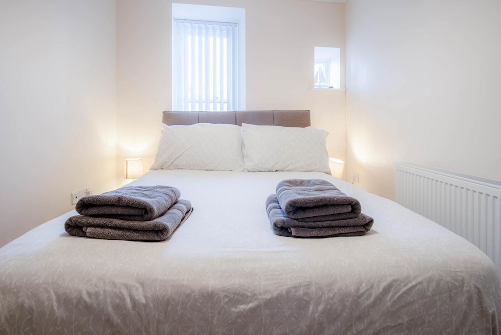 Skokholm Apartment - 3 Bedroom Apartment - Tenby