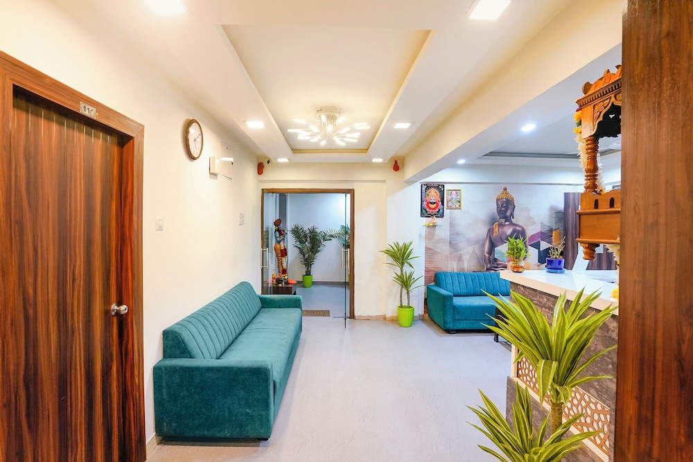 Fabhotel Arsh Executive Inn
