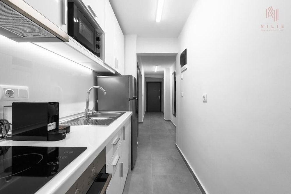 Consul Apartment Nilie Hospitality MGMT view 5