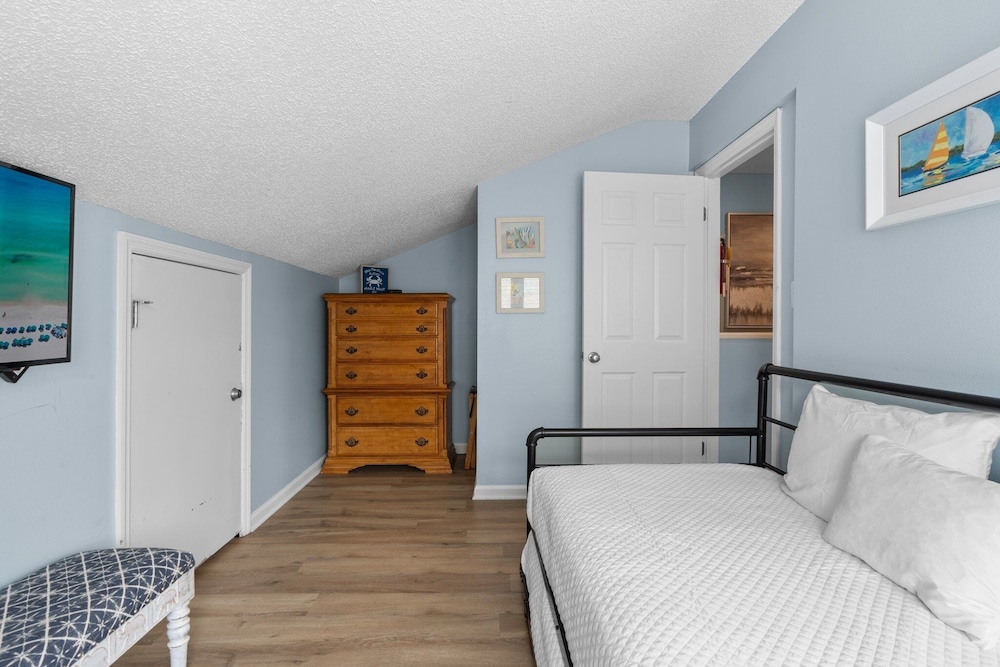 Family Tides 107 3 Bedroom Condo