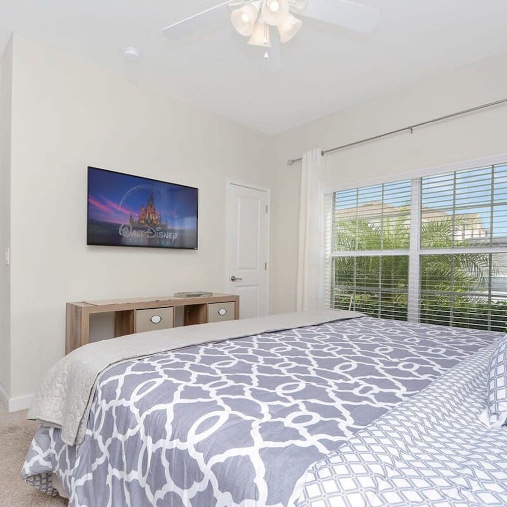 4819 Fantastic 4BD Storey Lake Resort view 4