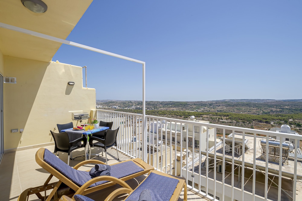 Mellieha Vacations - Summer Breeze with Panoramic terrace by Getaways Malta - Property Image 1