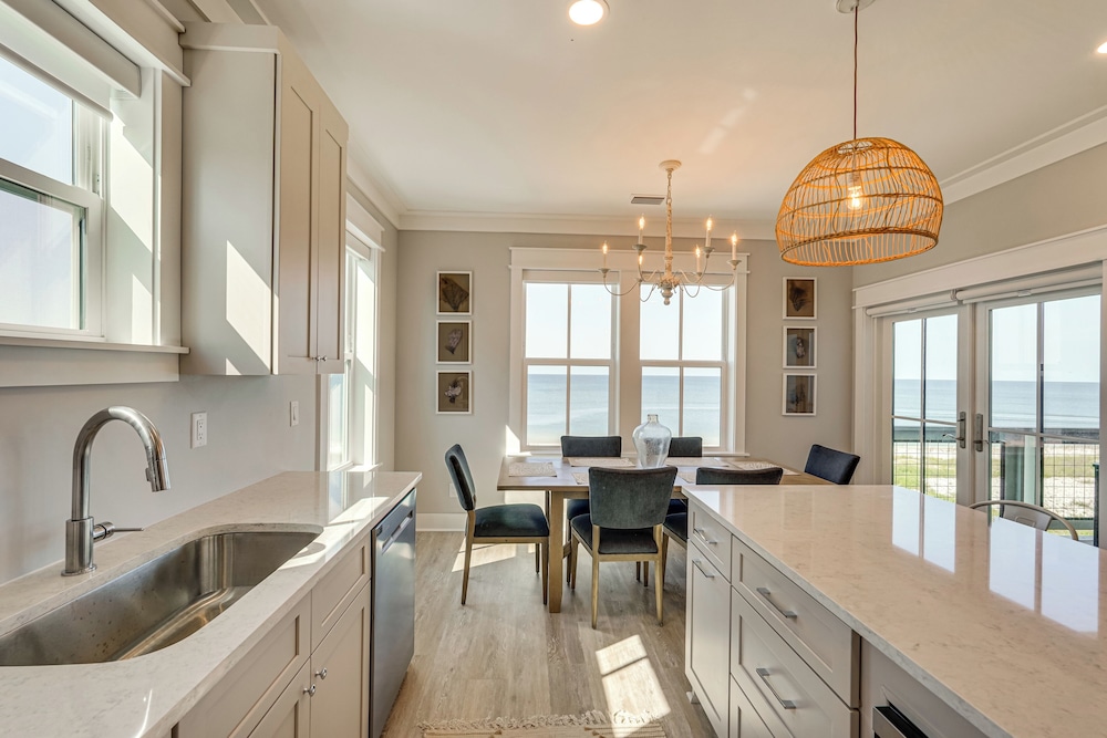 5,000+ Sq Ft! Luxe Beachfront House in Port St Joe